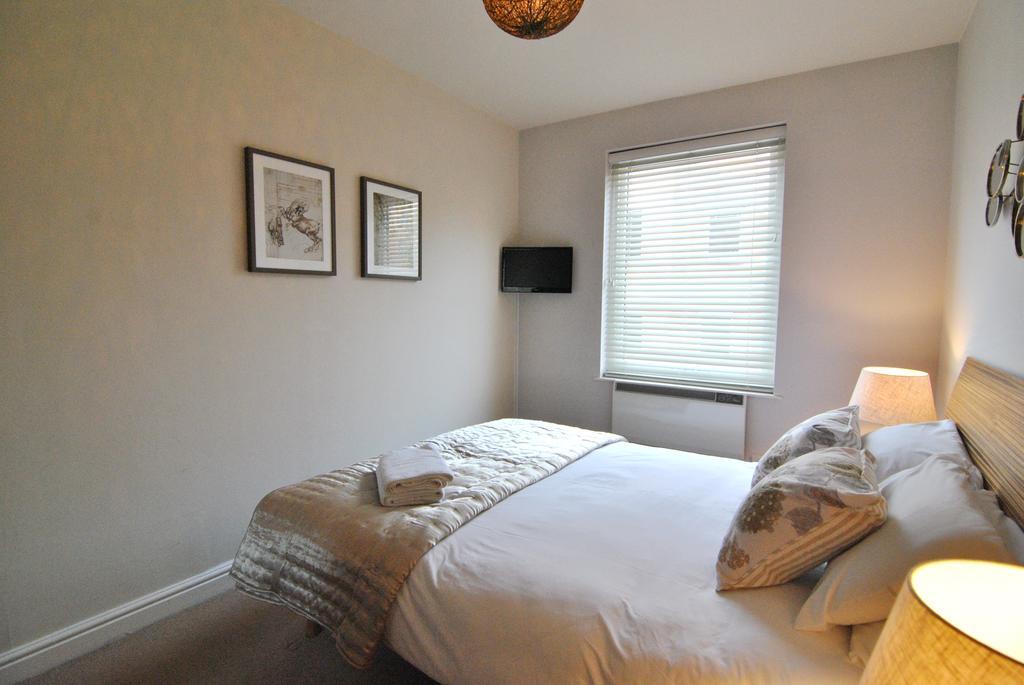 The Courtyard 2 Bedroom Apartments In Central Windsor With Parking Dış mekan fotoğraf