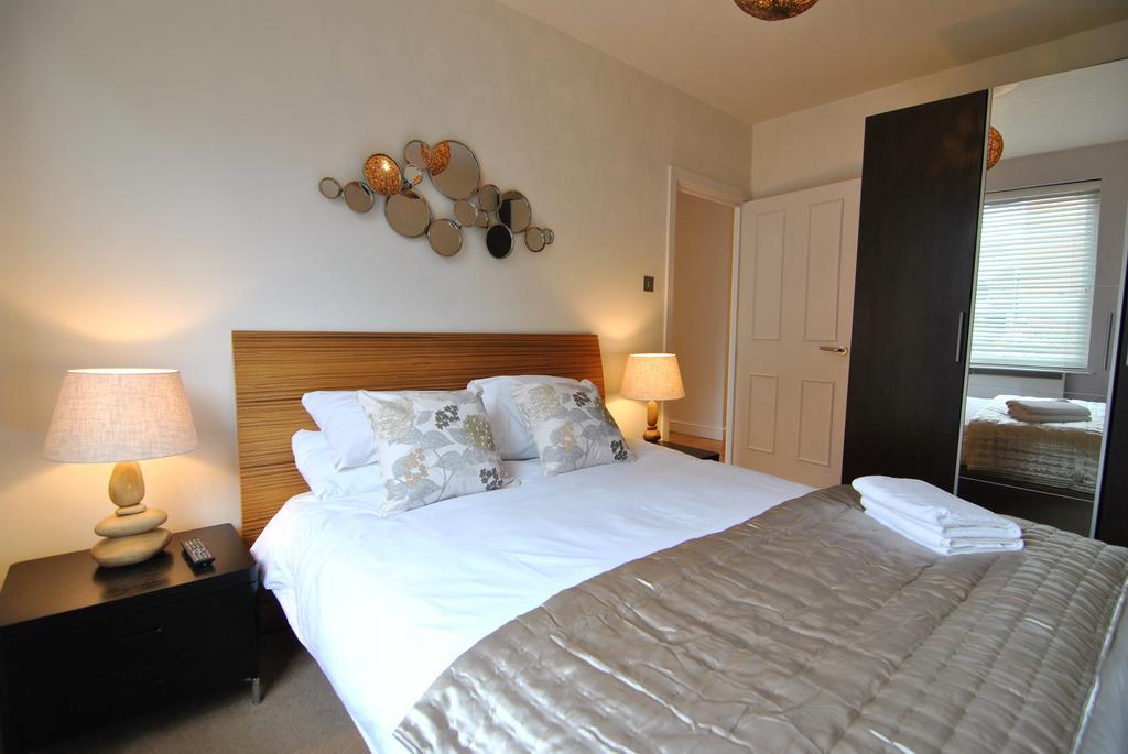 The Courtyard 2 Bedroom Apartments In Central Windsor With Parking Dış mekan fotoğraf